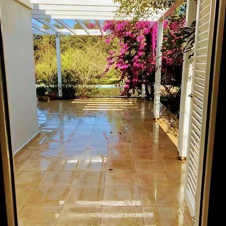 Casa Myndos - Modern And Spacious With Private Pool Villa